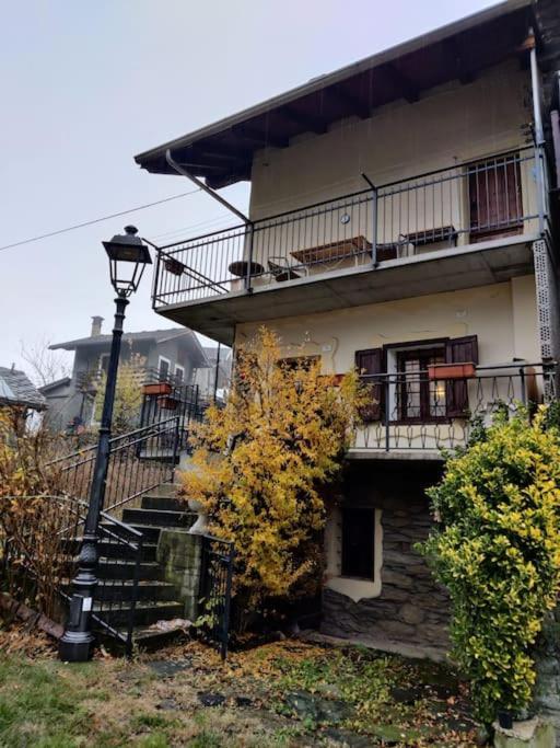 Villa The Golden Eagle - Chalet A Champdepraz Aosta Exterior foto